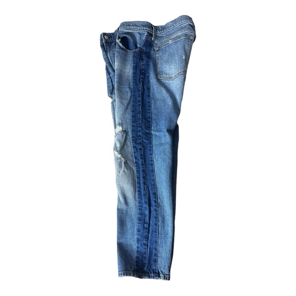 Abercrombie & Fitch High Rise Mom Jeans Distressed Denim 30 10R 26” Inseam - Picture 5 of 7